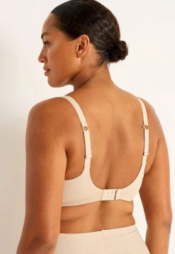 Bygellös, mjuk soft-bh Basplagg|Plus Size