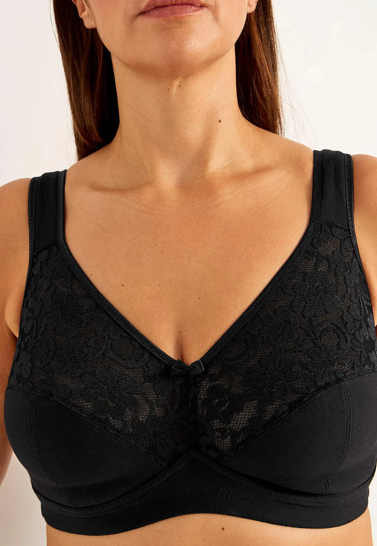 Online Bygellös mjuk-bh Anna Basplagg|Plus Size