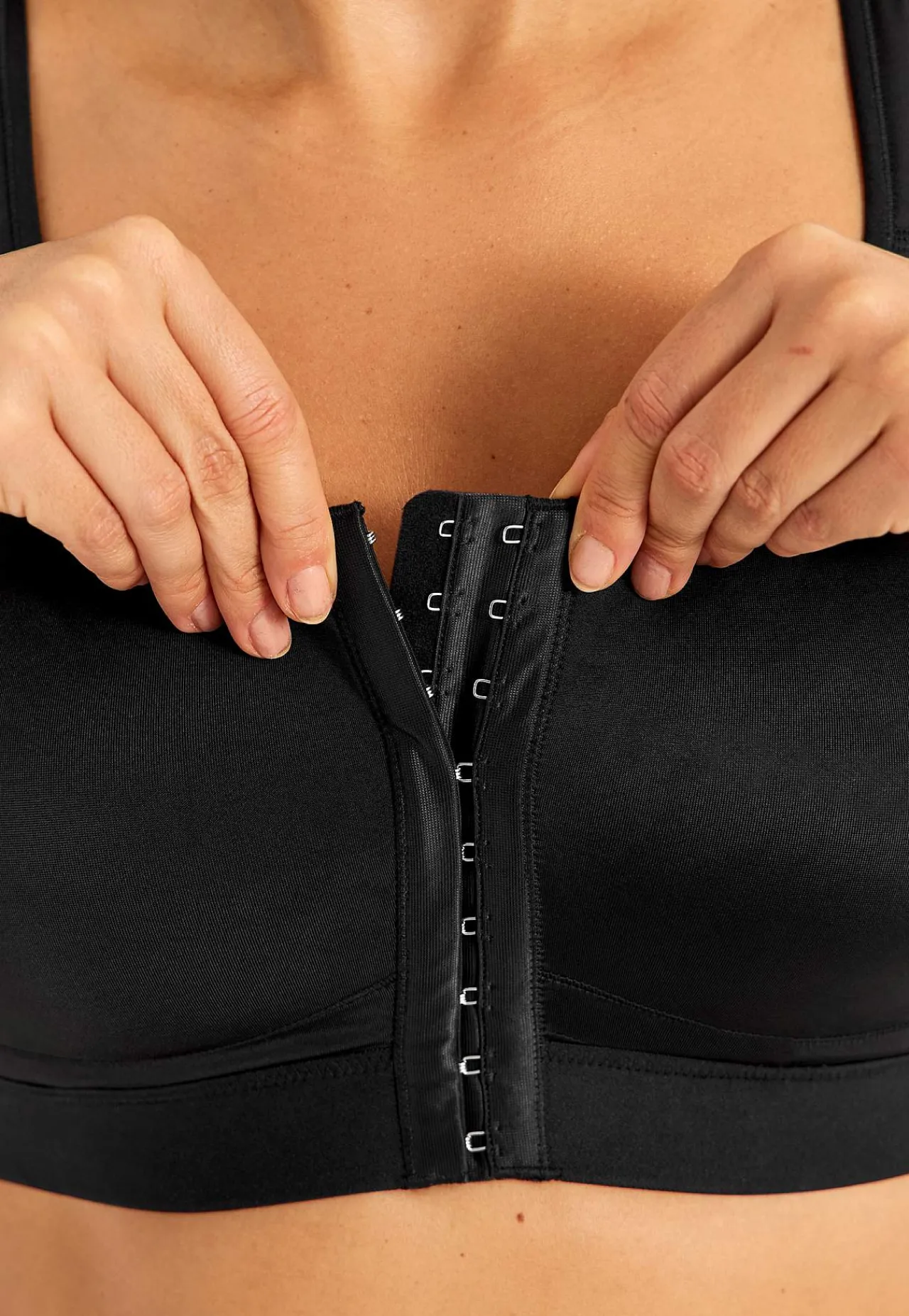 Online Framknäppt sport-bh med stöd Doris Basplagg|Plus Size