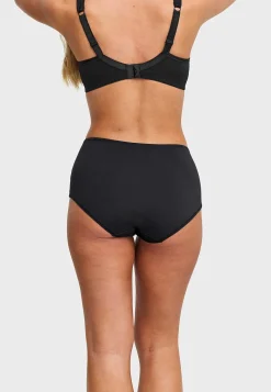 Hot Maxitrosa i modal Essence Trosor