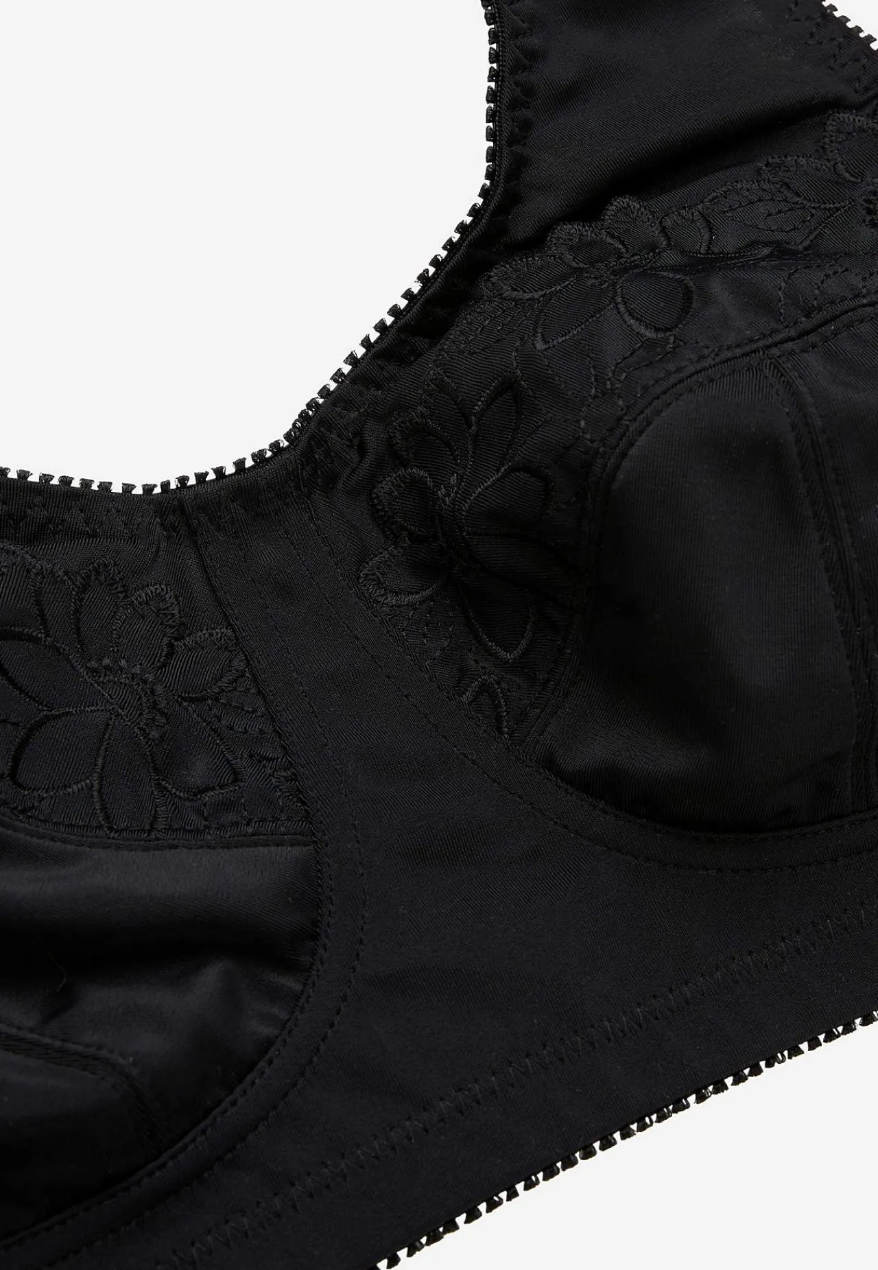 Sale Soft-bh med broderi Lily Basplagg|Plus Size