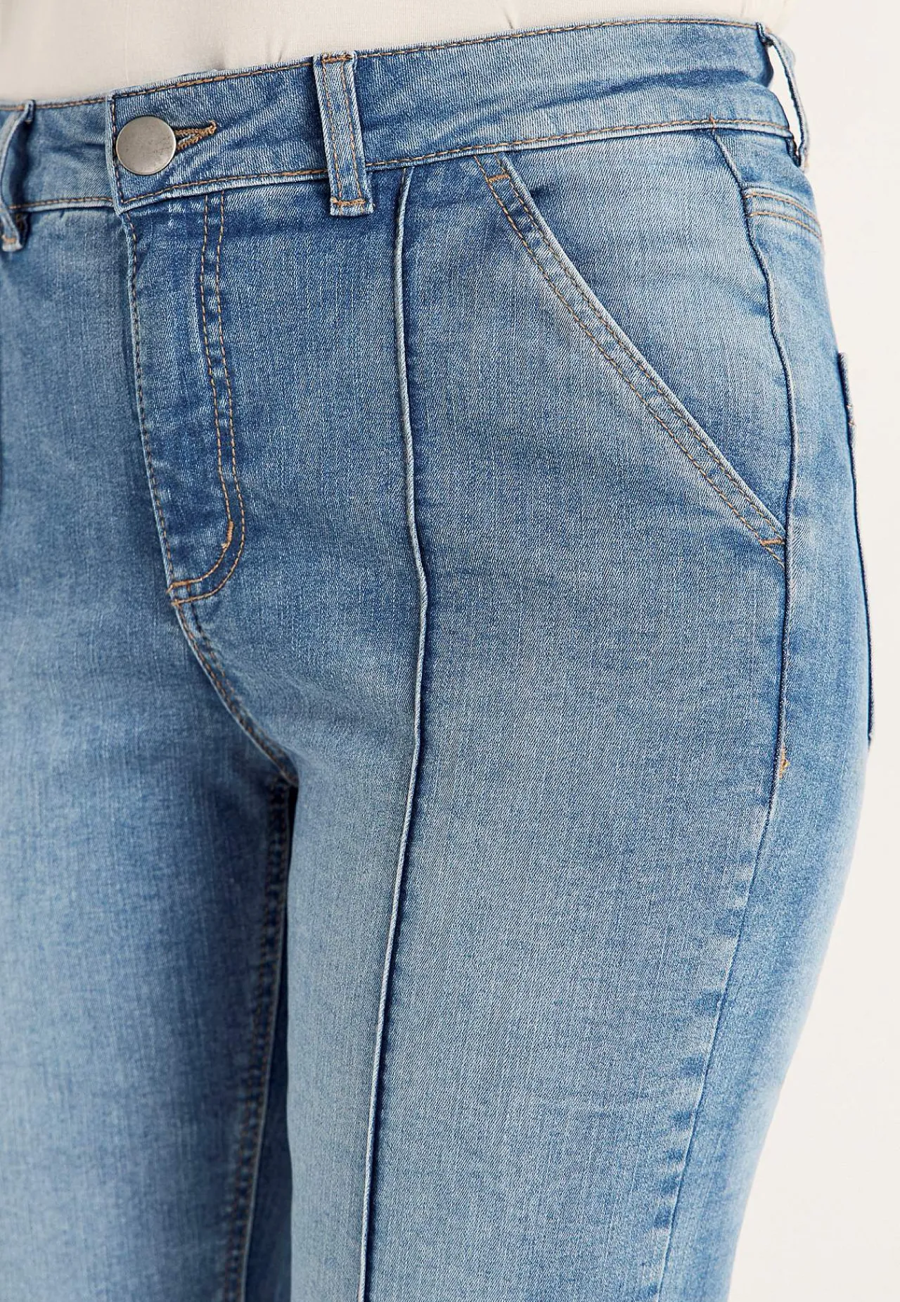 Online Stretchiga caprijeans med sytt pressveck Byxor|Jeans